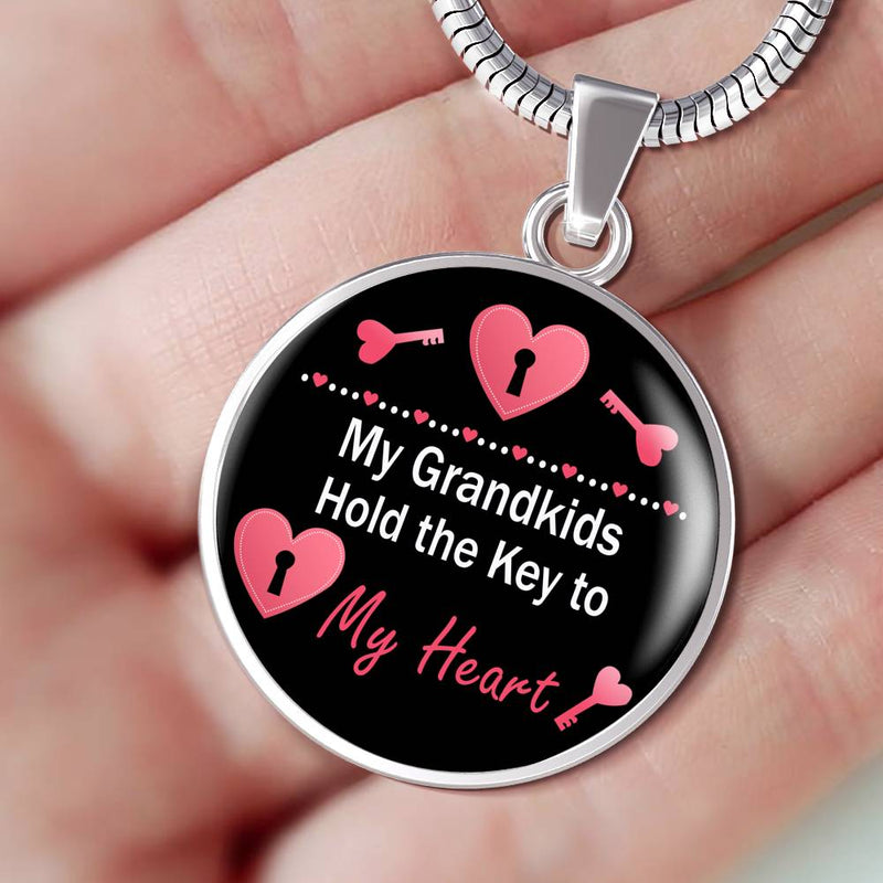MY GRANDKIDS HOLD THE KEY TO MY HEART NECKLACE