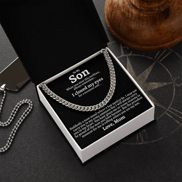 necklaceson220928-006